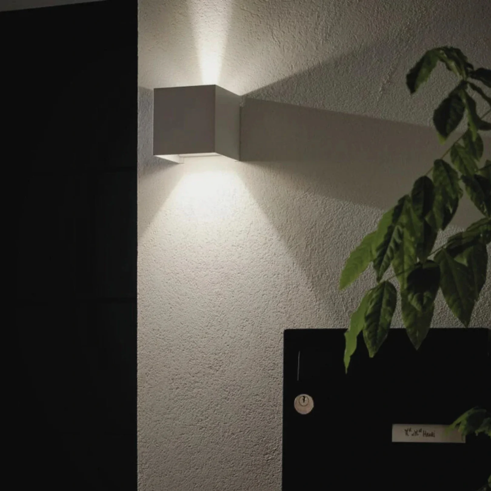 Adjustable Beam Cube Wall Light - Image 7