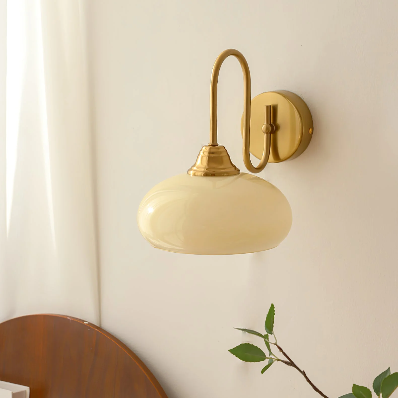 Aurore Brass Wall Sconce - Image 7