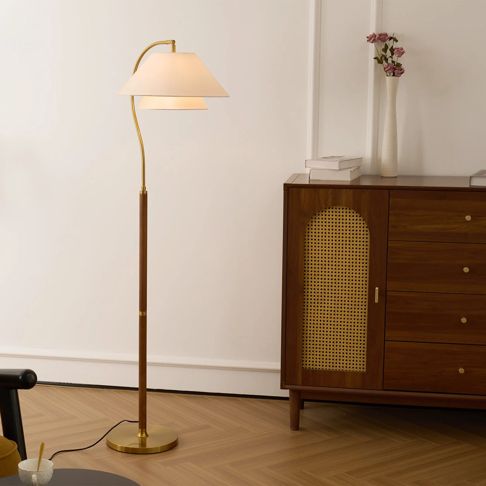 Cygnus Floor Lamp - Image 10
