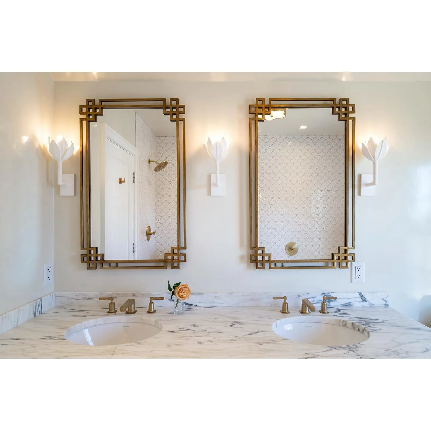 Lotus Wall Sconce - Image 31