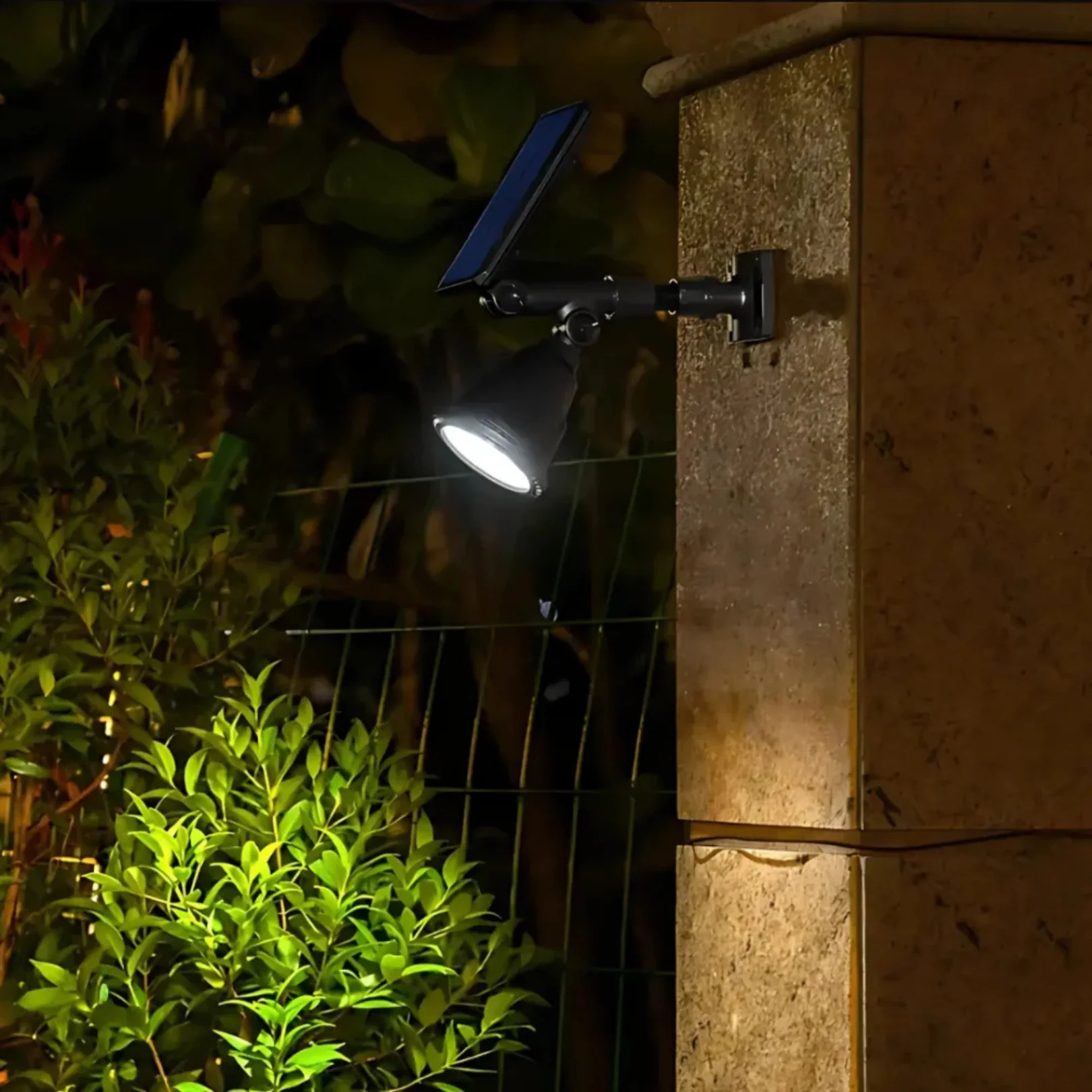 Modern Garden Spotlight - Solar Powered - Image 11