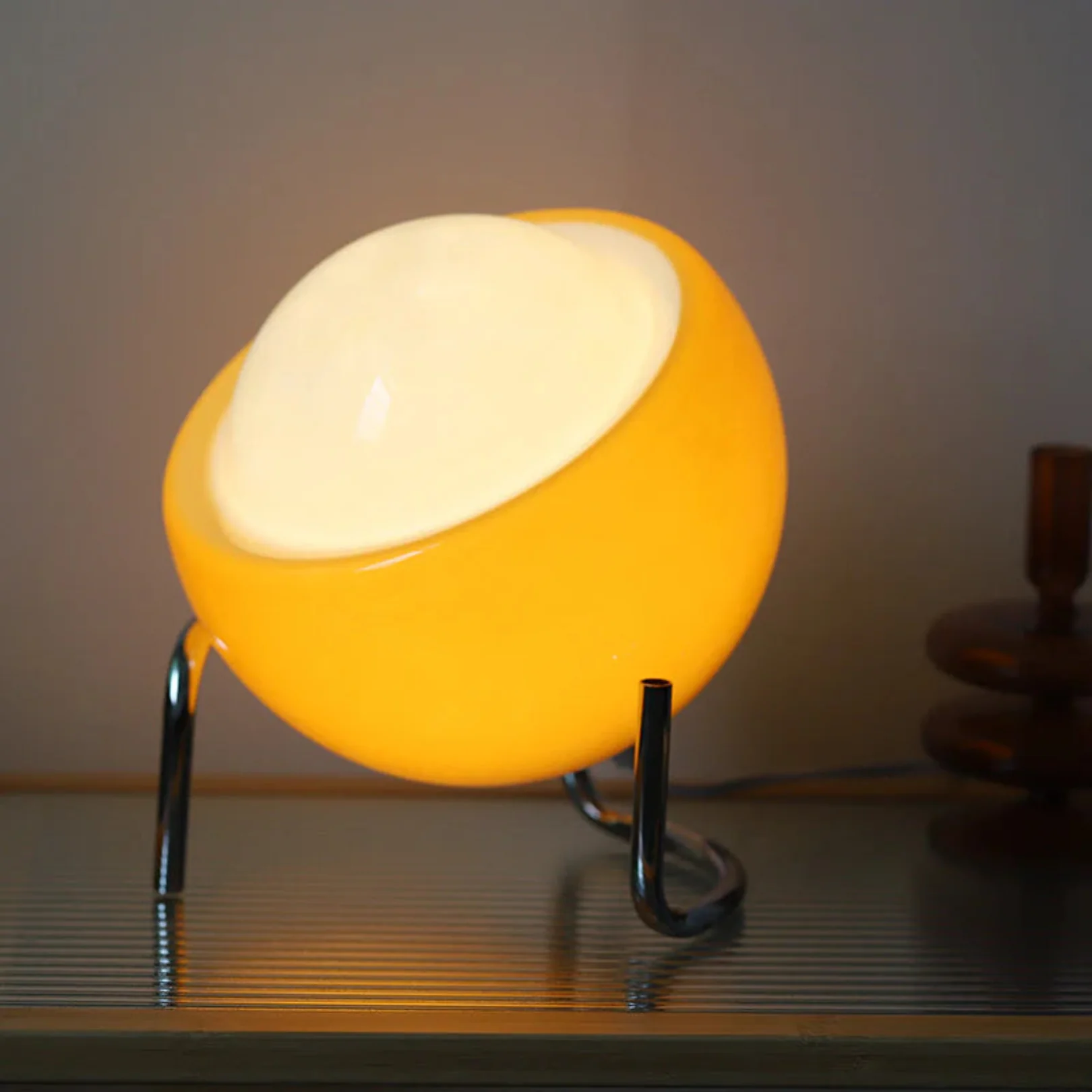 Retro Bauhaus Egg Shape Table Lamp - Warm Glow - Image 8