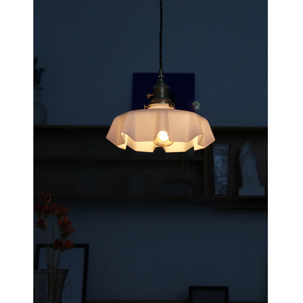 Scalloped Glass Pendant Light with Ruffled Shade - Vintage Floral Style - Image 3