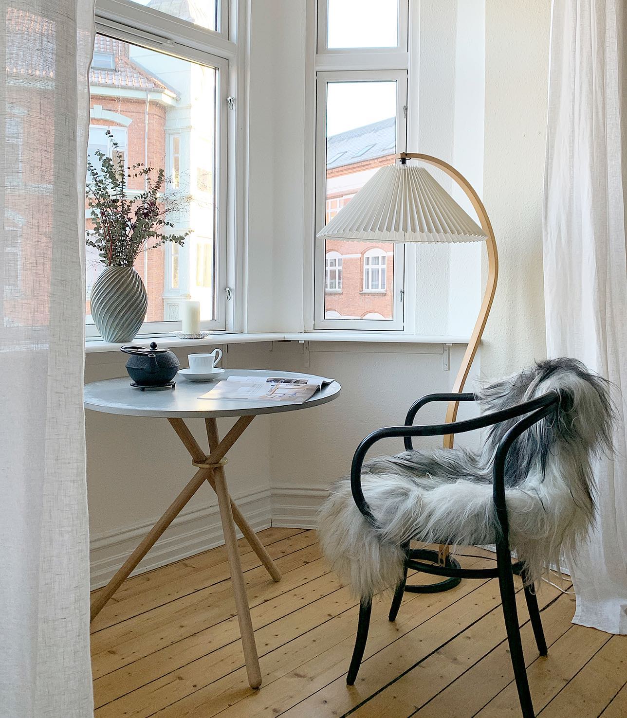 Shepherd Floor Lamp - Image 28