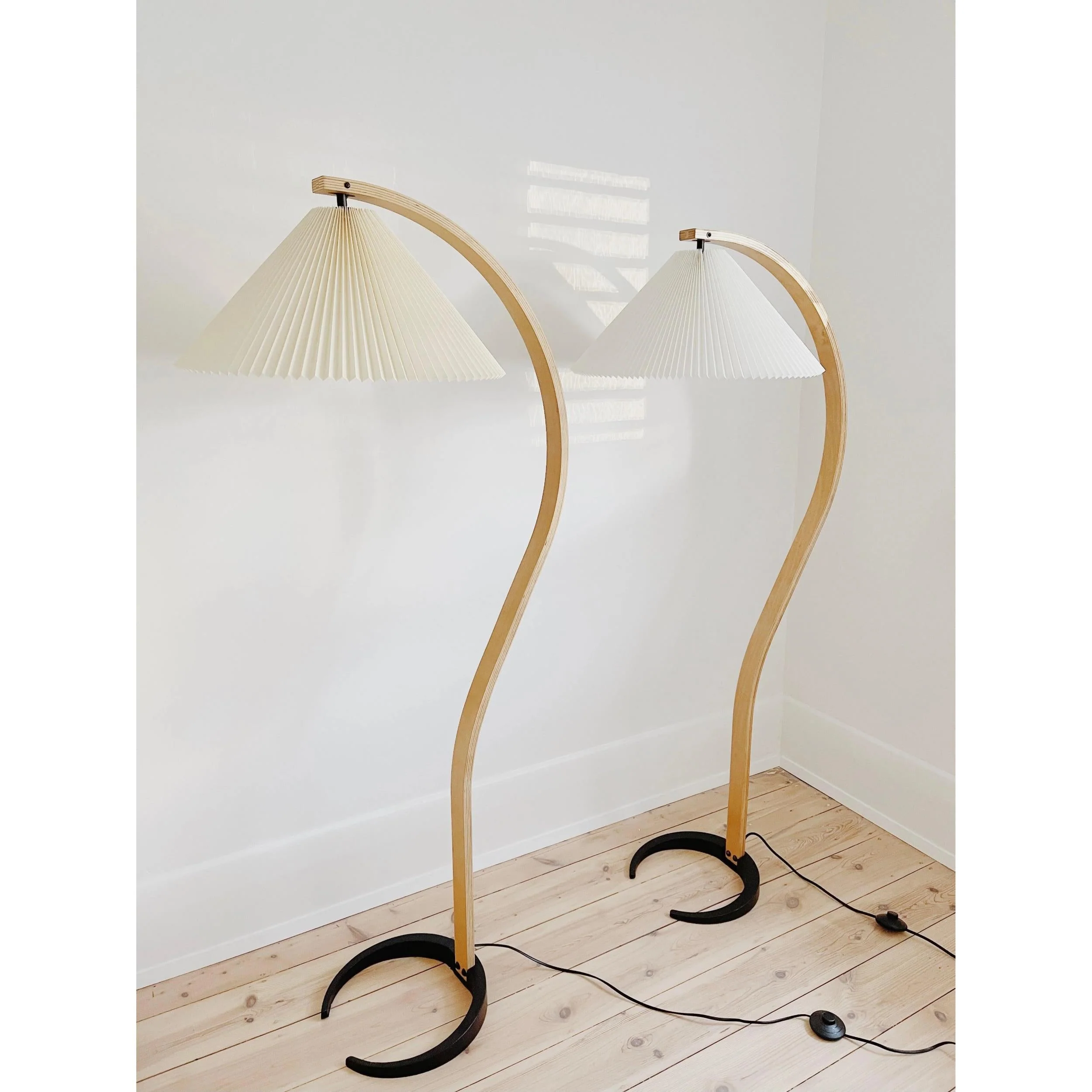 Shepherd Floor Lamp - Image 31