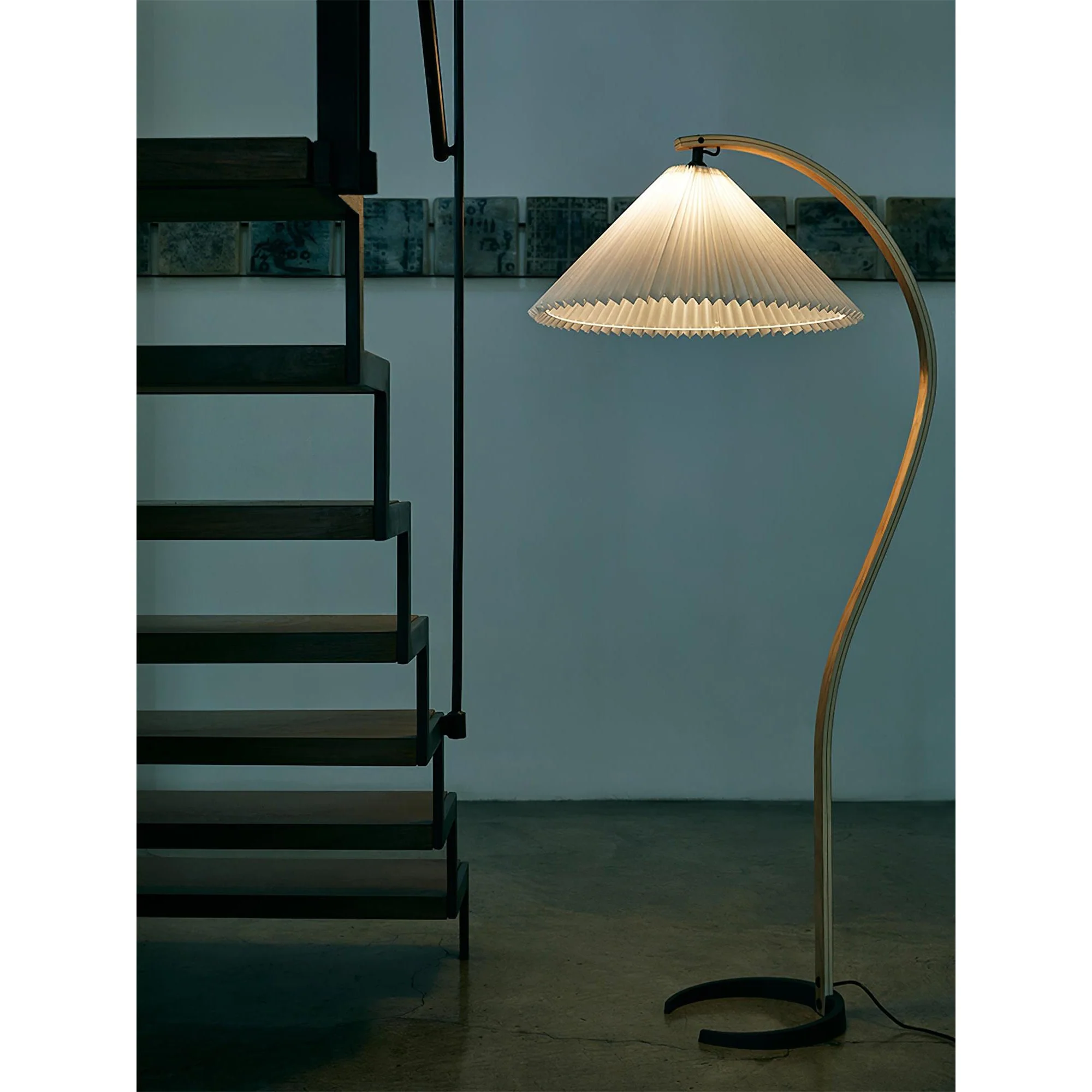 Shepherd Floor Lamp - Image 32